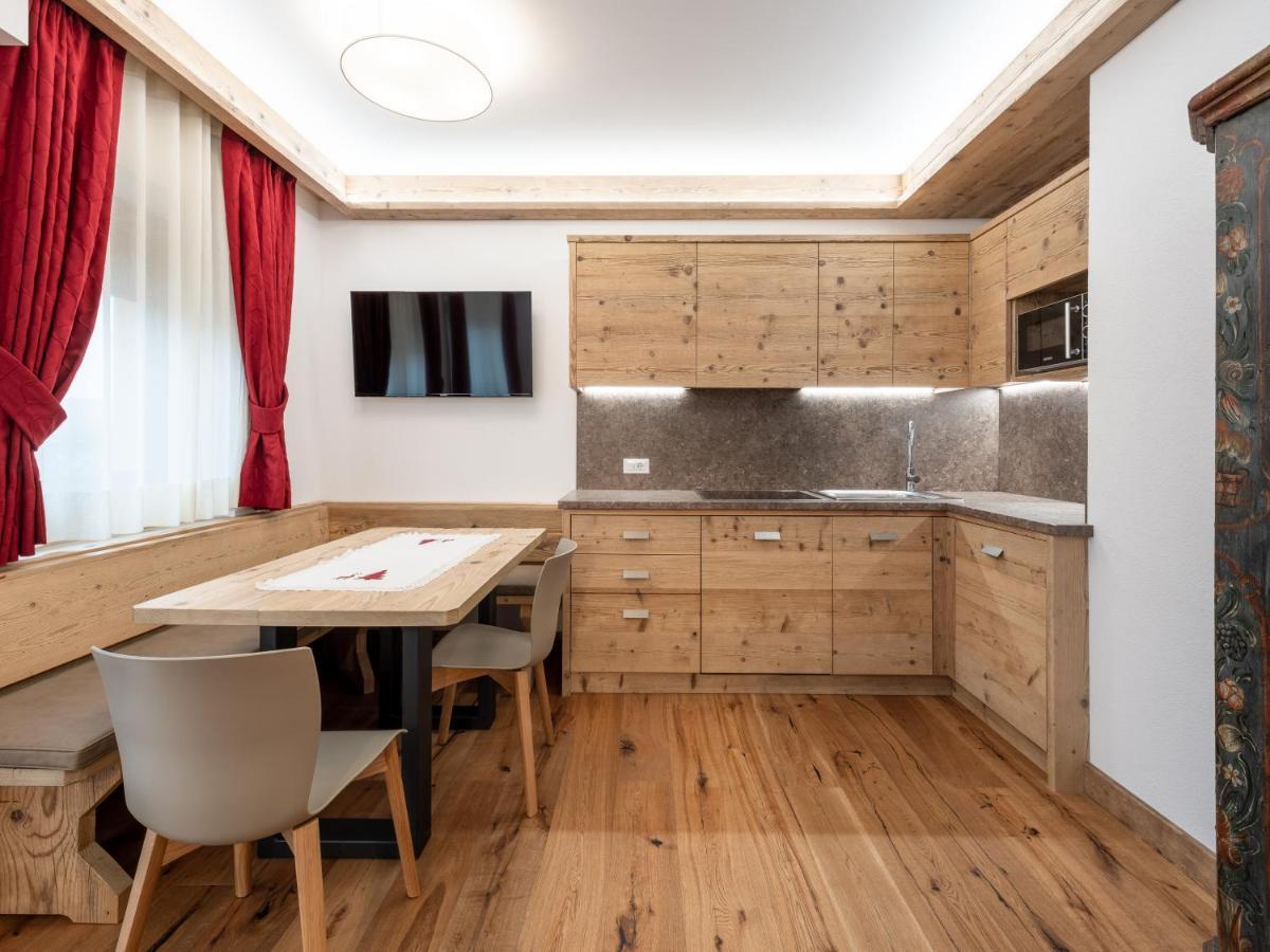 Residence Mairhofer Dobbiaco Eksteriør billede