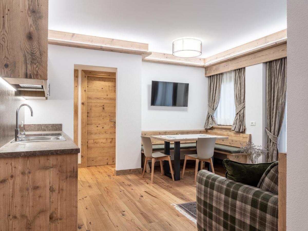 Residence Mairhofer Dobbiaco Eksteriør billede