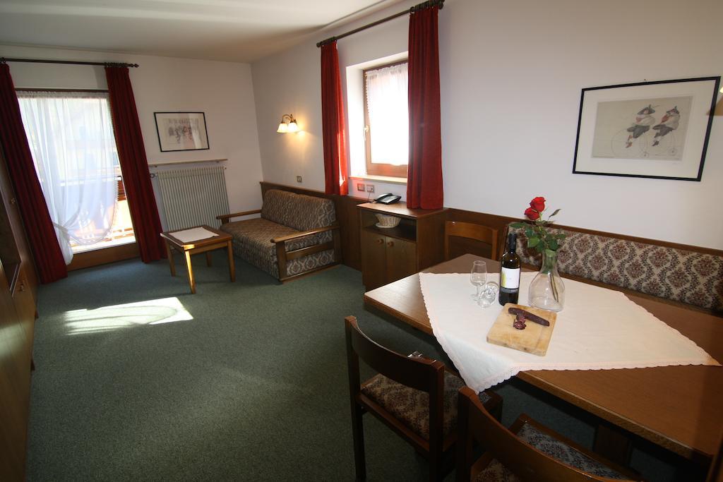 Residence Mairhofer Dobbiaco Værelse billede